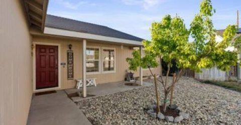 552 Spur Court, Fernley, NV 89408 Photo