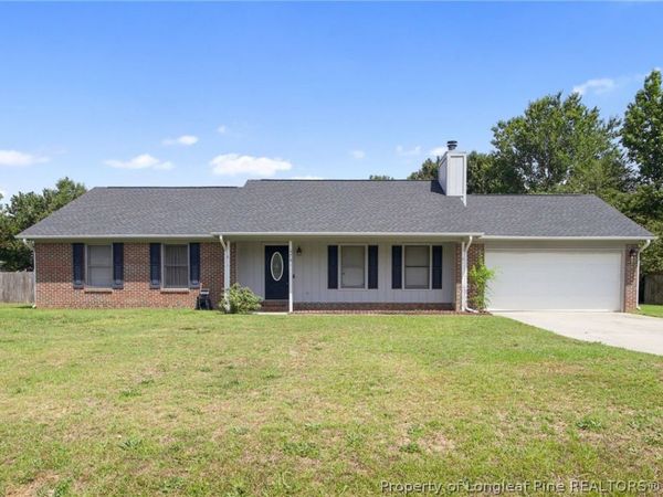 376 Woodberry Circle, Raeford, NC 28376