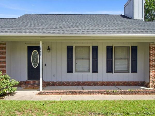 376 Woodberry Circle, Raeford, NC 28376