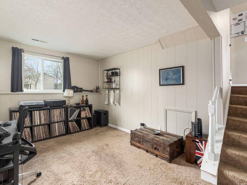 8768 Scarsdale Boulevard, Powell, OH 43065 Photo 13