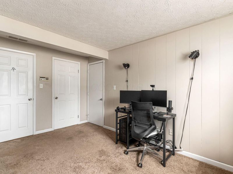 8768 Scarsdale Boulevard, Powell, OH 43065 Photo 14