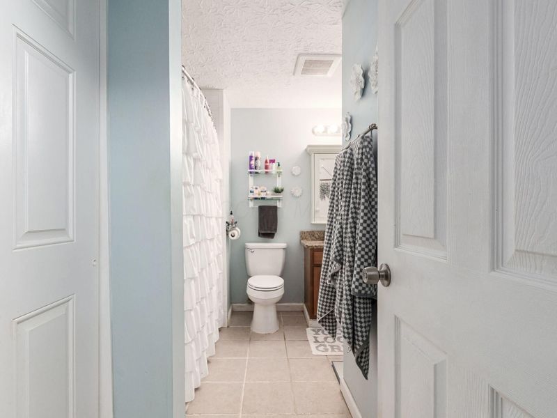 8768 Scarsdale Boulevard, Powell, OH 43065 Photo 15