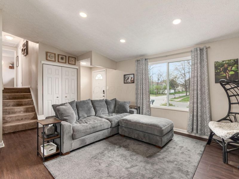 8768 Scarsdale Boulevard, Powell, OH 43065 Photo 6