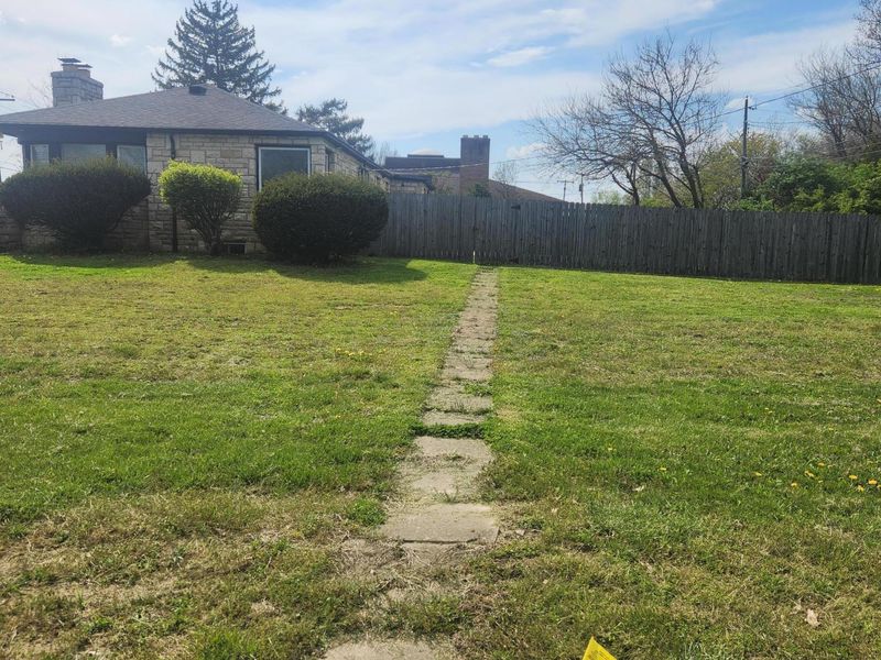 3270 E Livingston Avenue, Columbus, OH 43227 Photo 3