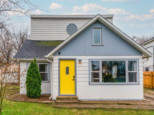 25067 W Petite Avenue, Antioch, IL 60002