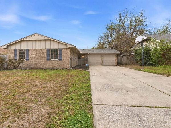 8124 NW 32nd Street, Bethany, OK 73008