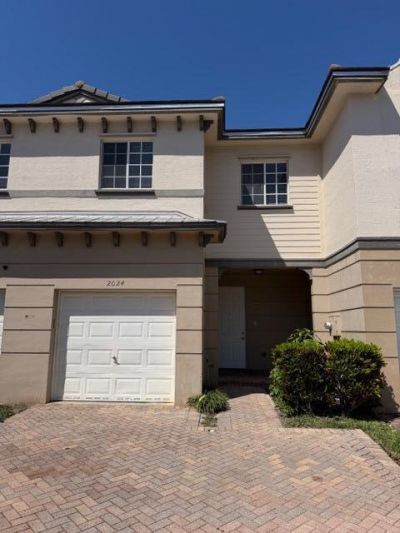 2024 Freeport Lane, Riviera Beach, FL 33404 Photo