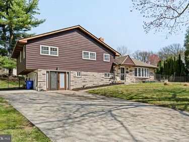 1505 REDWOOD LANE, WYNCOTE, PA 19095