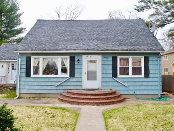 117 Blydenburg Avenue , Unit B, Smithtown, NY 11787