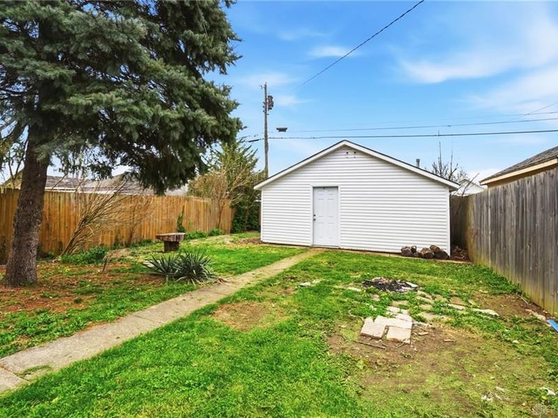 1762 Suman Avenue, Dayton, OH 45403 Photo 32