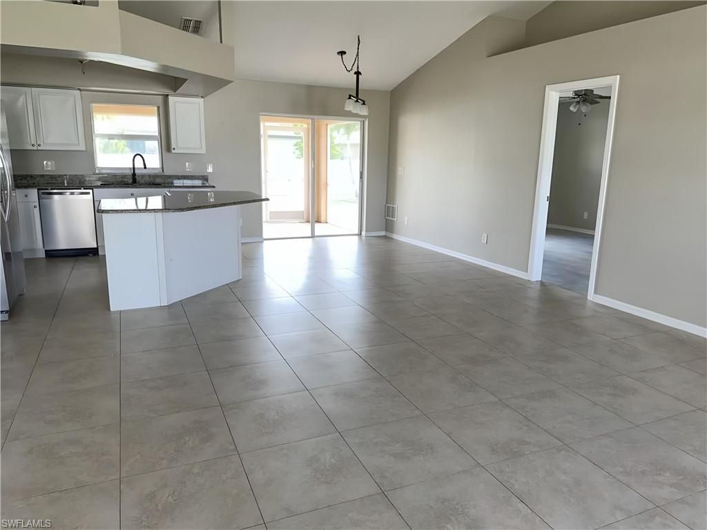 4609 SW 9th Ave, Cape Coral, FL 33914 Photo