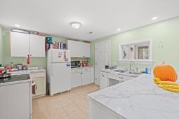 4661 Quiet Ave. photo 4