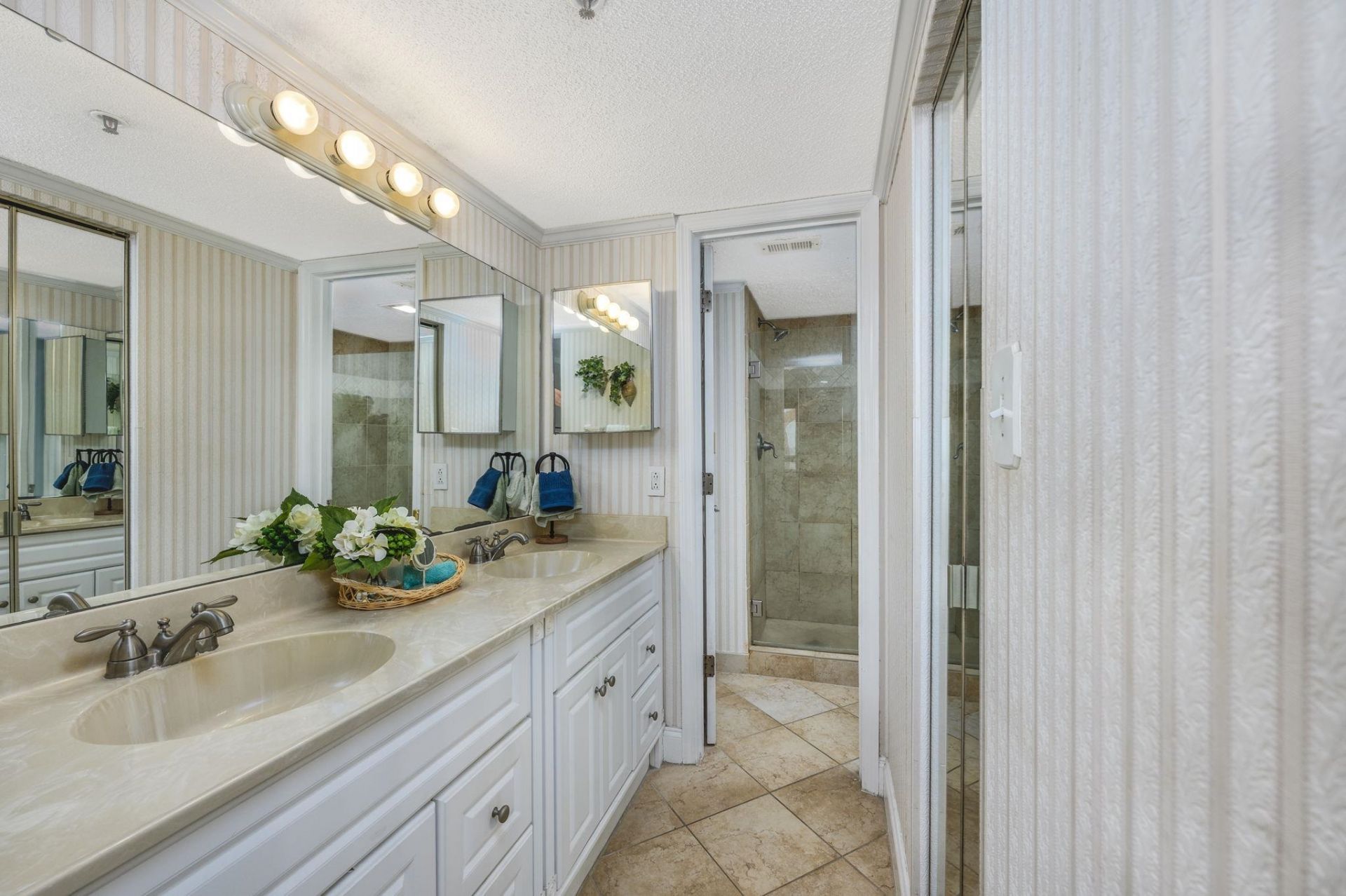 6100 Ocean Blvd. N Photo 13