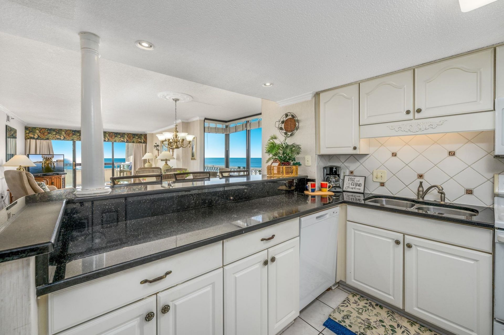 6100 Ocean Blvd. N Photo 9