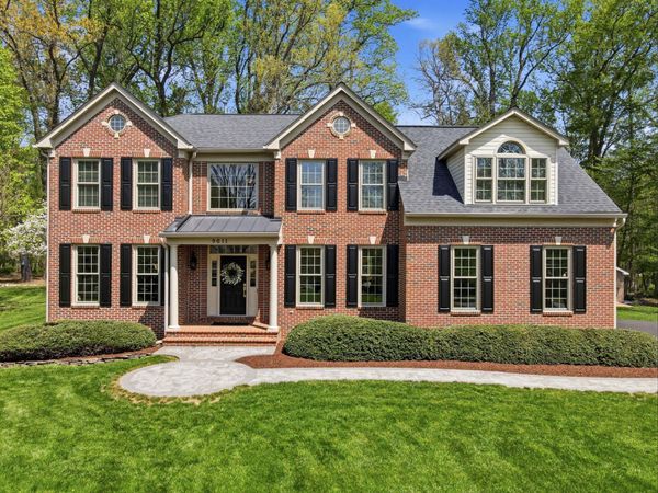 9611 LOW MEADOW DRIVE, GAITHERSBURG, MD 20882