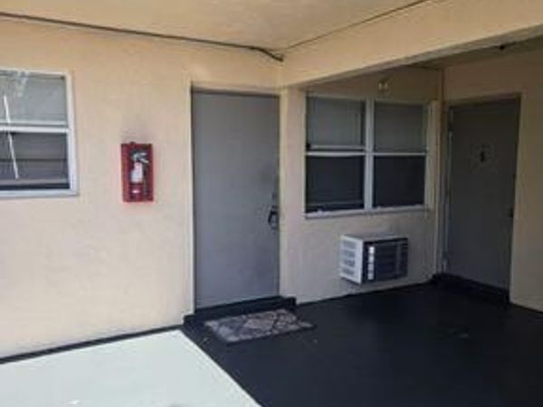 620 S Broadway, Unit 4, Lantana, FL 33462
