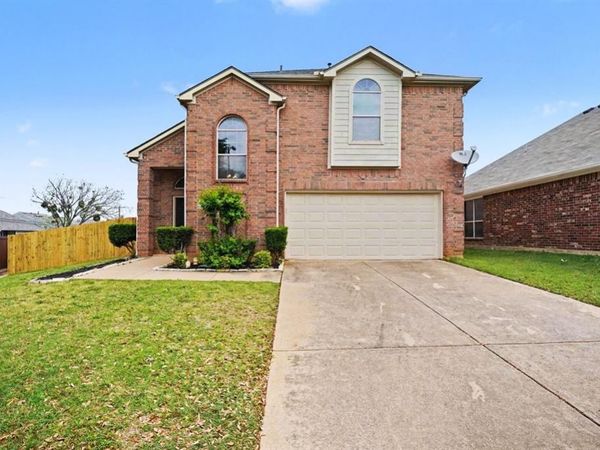 1053 Liberty Circle, Hurst, TX 76053
