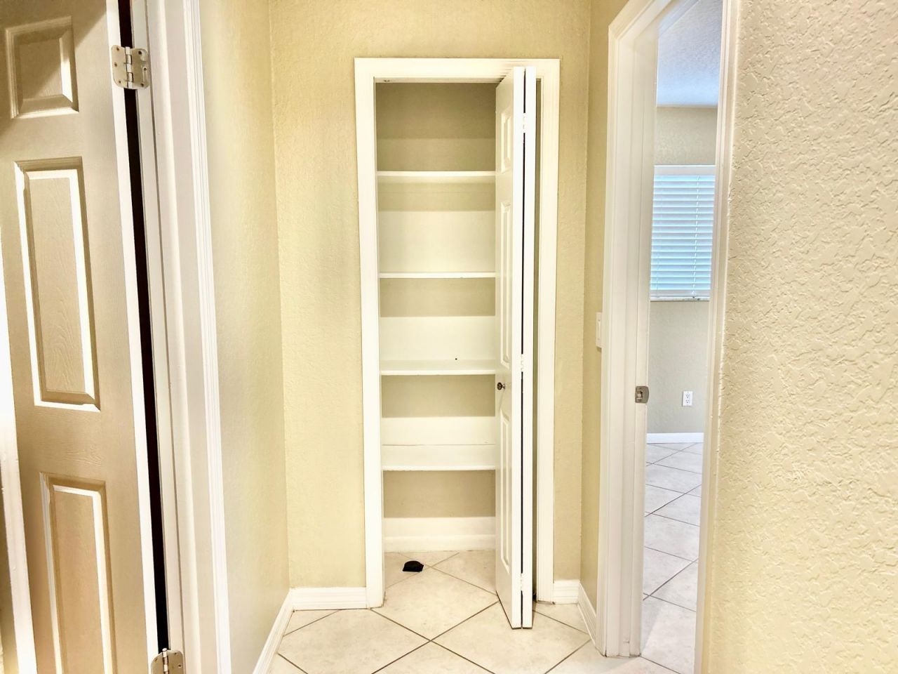 222 NW 92nd Terrace, Coral Springs, FL 33071 Photo