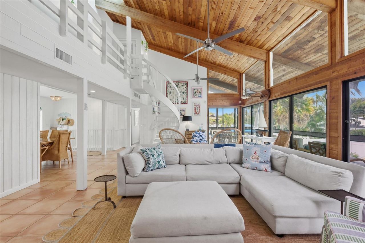 727 Jacaranda Road, Anna Maria, FL 34216 Photo