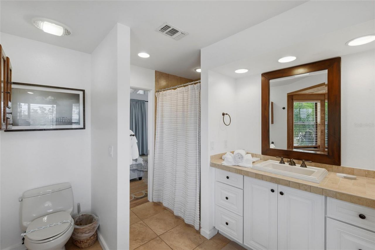 727 Jacaranda Road, Anna Maria, FL 34216 Photo