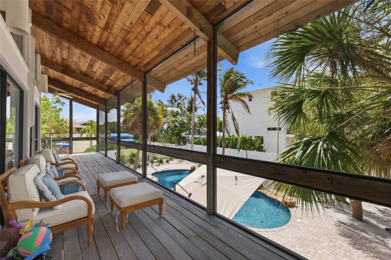 727 Jacaranda Road, Anna Maria, FL 34216 Photo