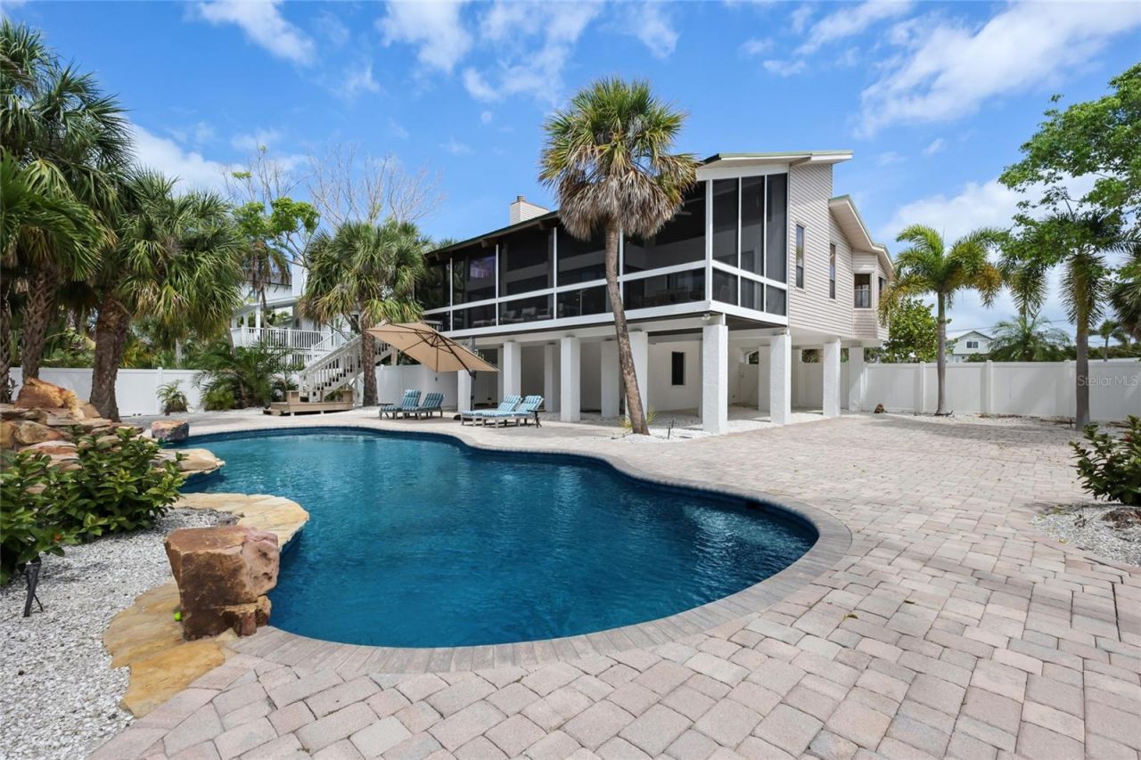 727 Jacaranda Road, Anna Maria, FL 34216 Photo