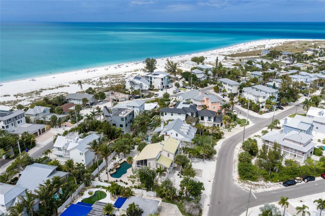 727 Jacaranda Road, Anna Maria, FL 34216 Photo