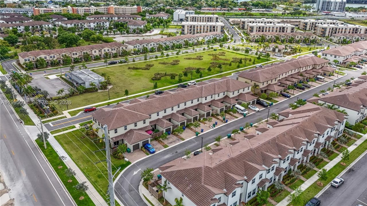 26442 SW 148 Ct, Unit 26442, Homestead, FL 33032 Photo