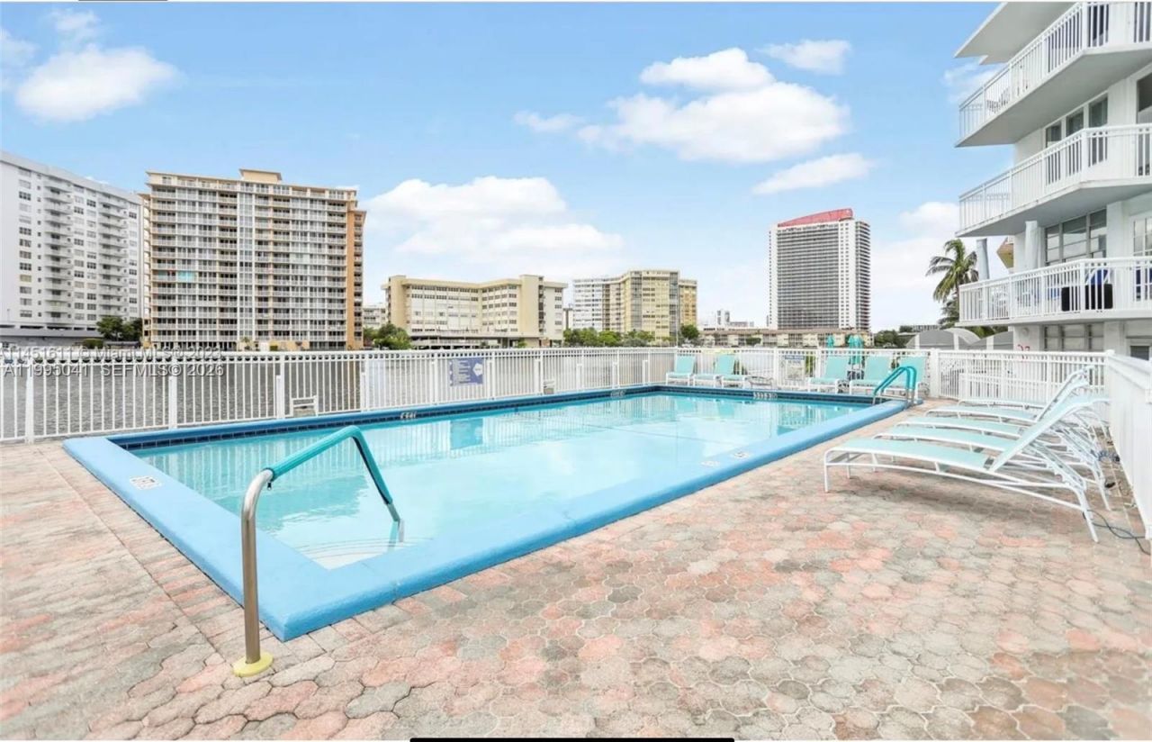 1913 S Ocean Dr , Unit 129, Hallandale Beach, FL 33009 Photo