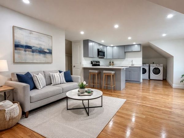 00 Newbury Ave, Unit 3, Quincy, MA 02171