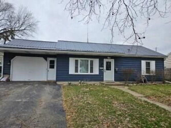 308 East Drive, Marshall, MI 49068