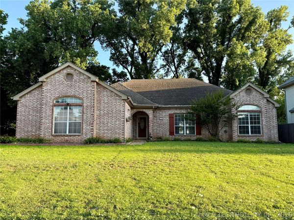 1409 W Quinton Street, Broken Arrow, OK 74011