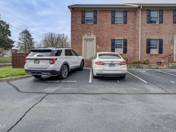 1203 East 8th Avenue, Unit 1, Johnson City, TN 37601