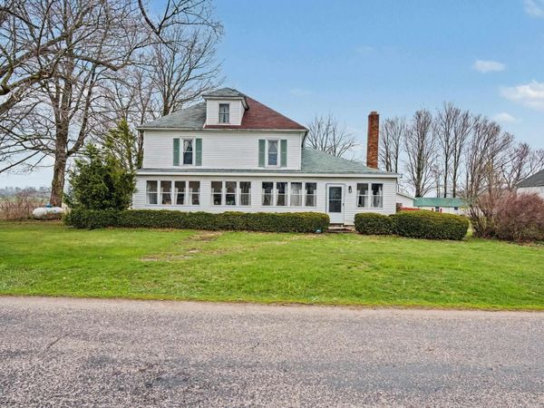 6521 E 1000 N, Kendallville, IN 46755