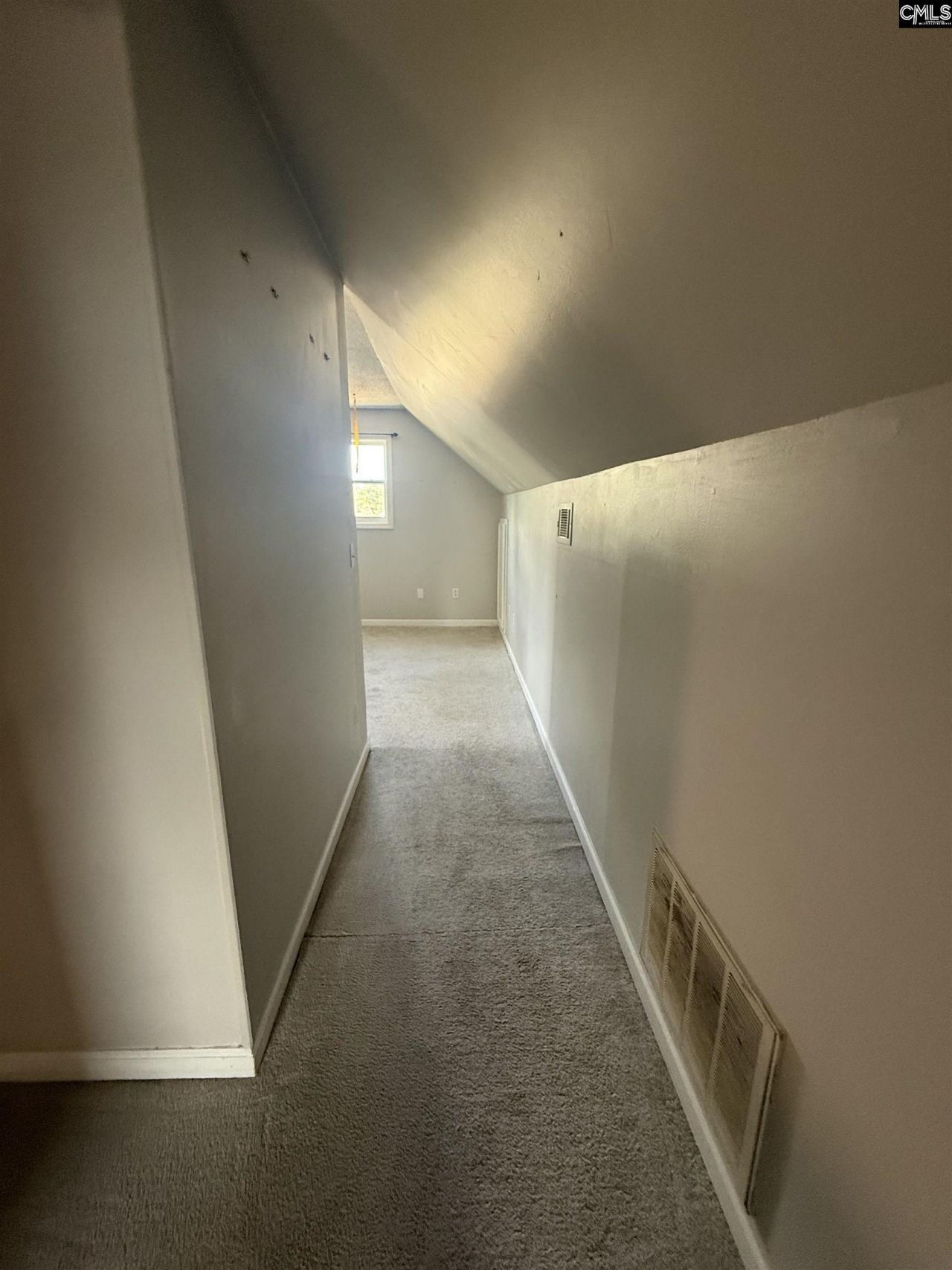 557 Shirway Road  Photo 10