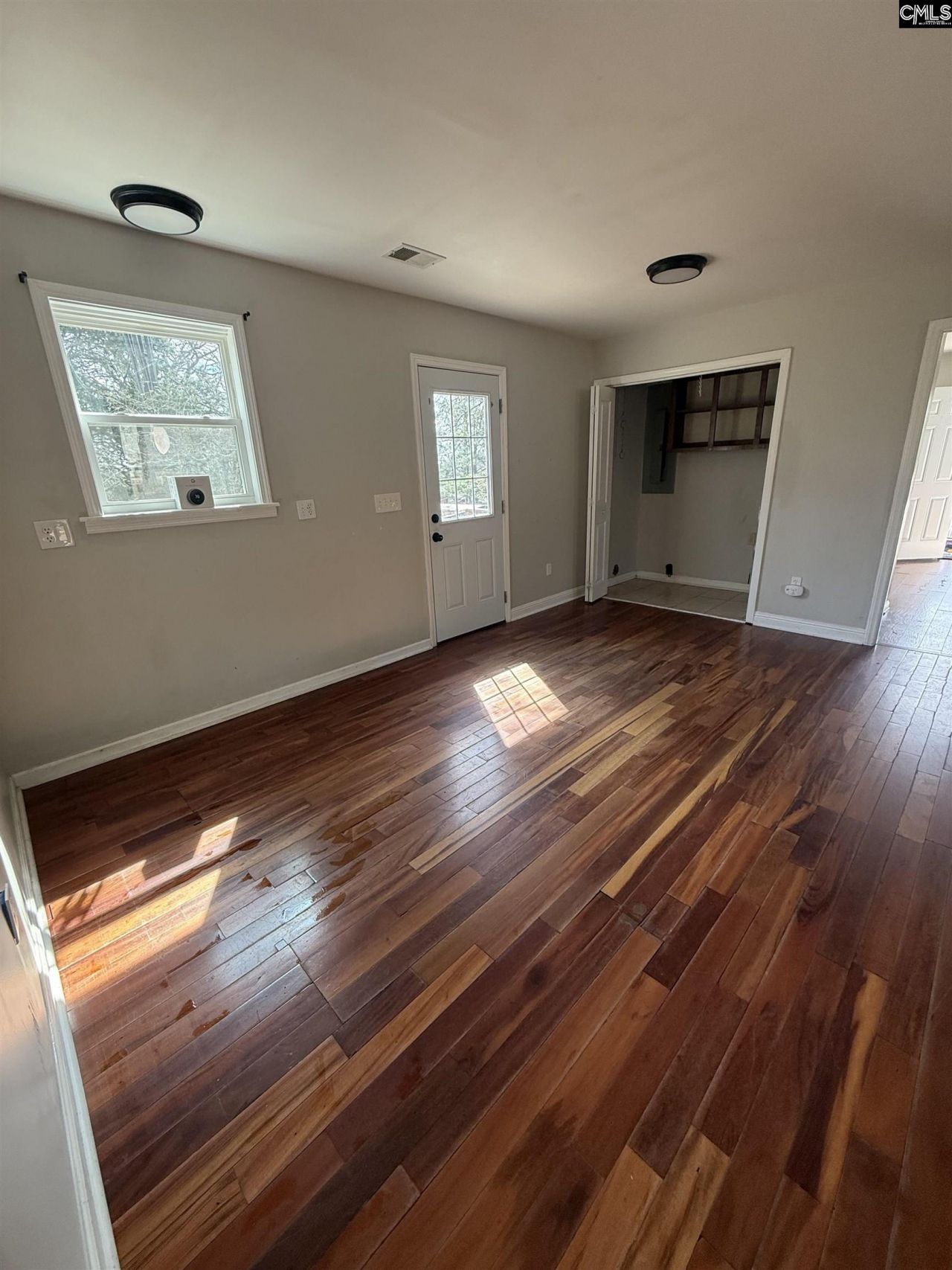 557 Shirway Road  Photo 12