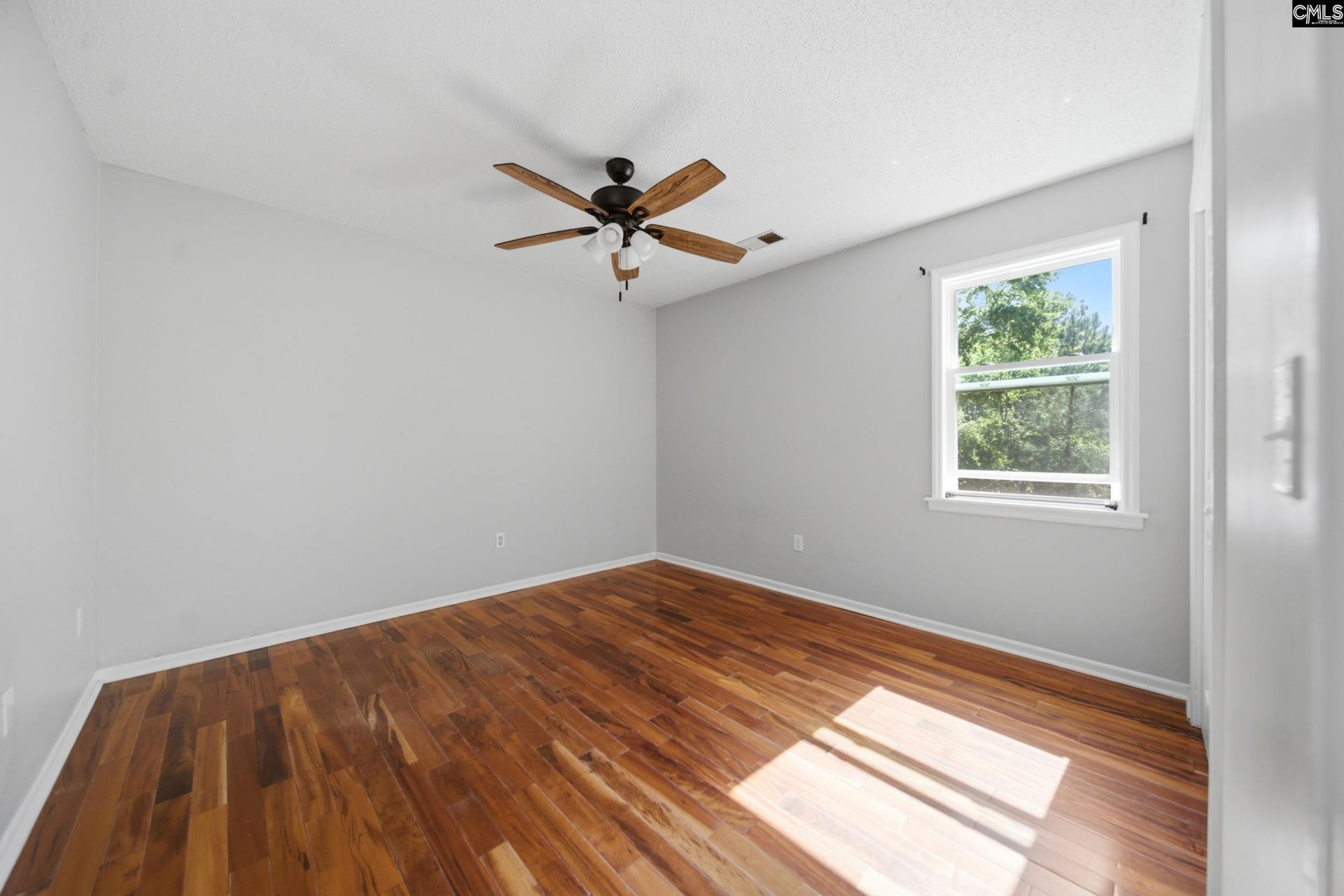 557 Shirway Road Photo 14