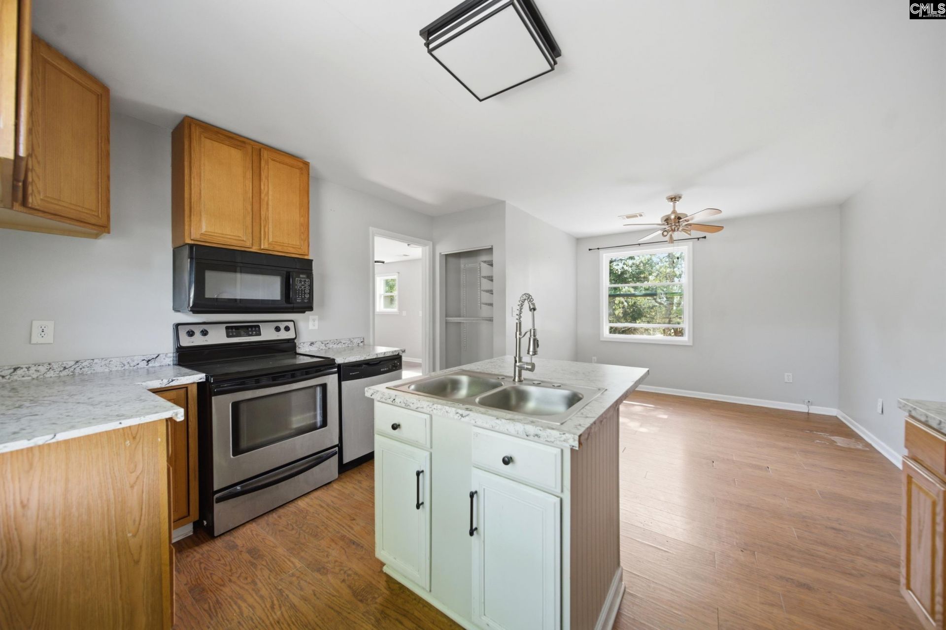 557 Shirway Road Photo 18