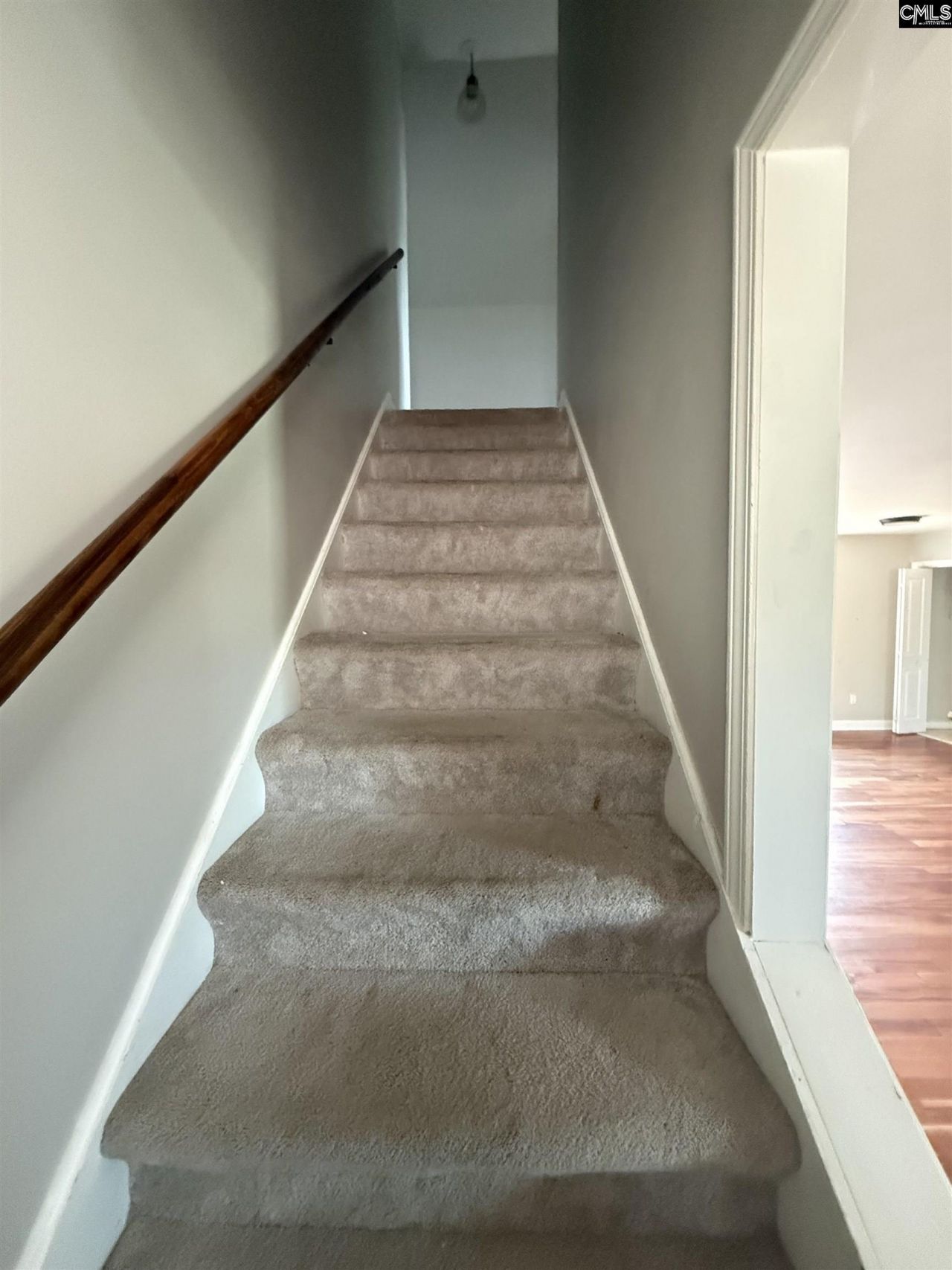 557 Shirway Road  Photo 5