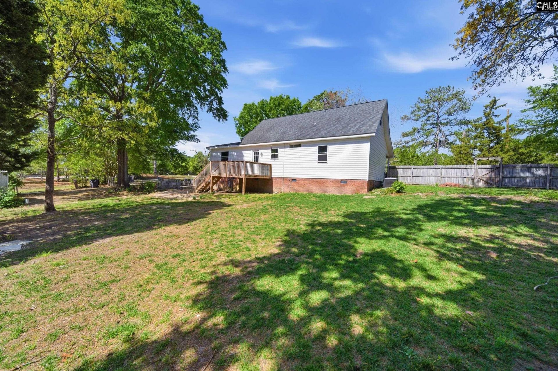 557 Shirway Road Photo 6