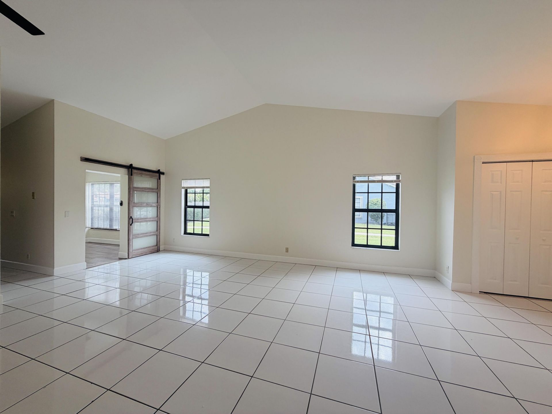9856 Watermill Circle, Unit H, Boynton Beach, FL 33437 Photo