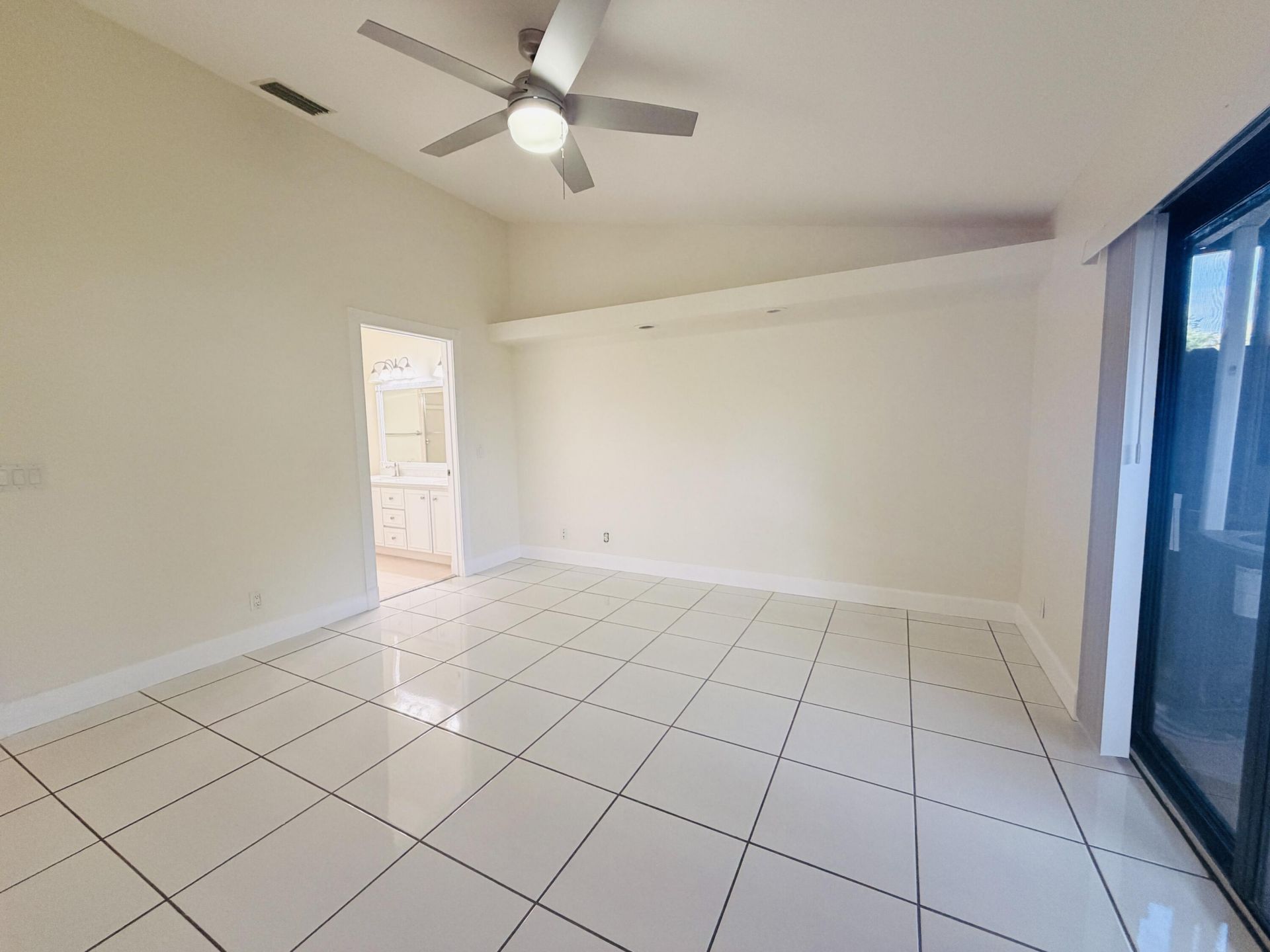 9856 Watermill Circle, Unit H, Boynton Beach, FL 33437 Photo