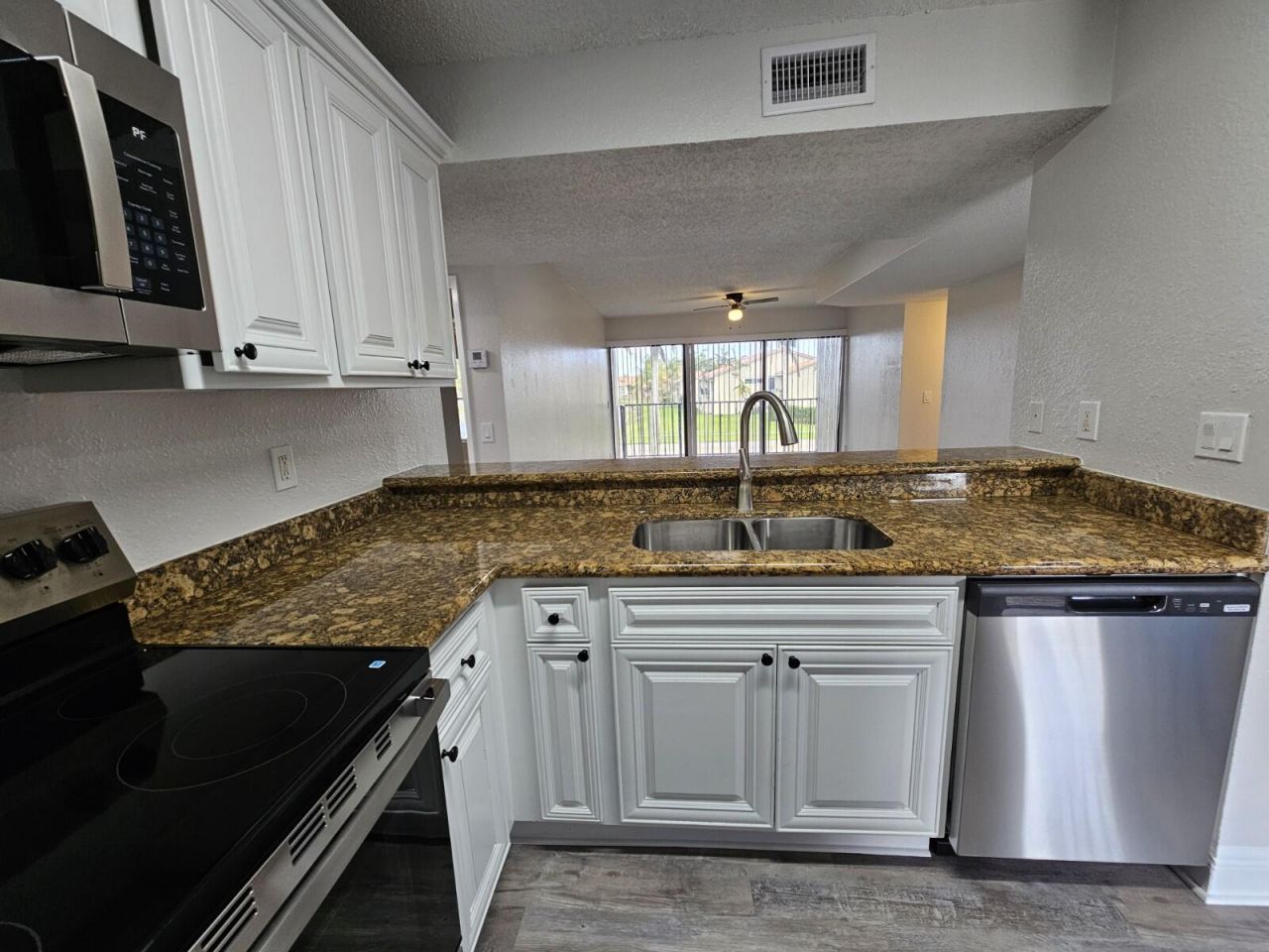 1500 Windorah Way, Unit F, West Palm Beach, FL 33411 Photo