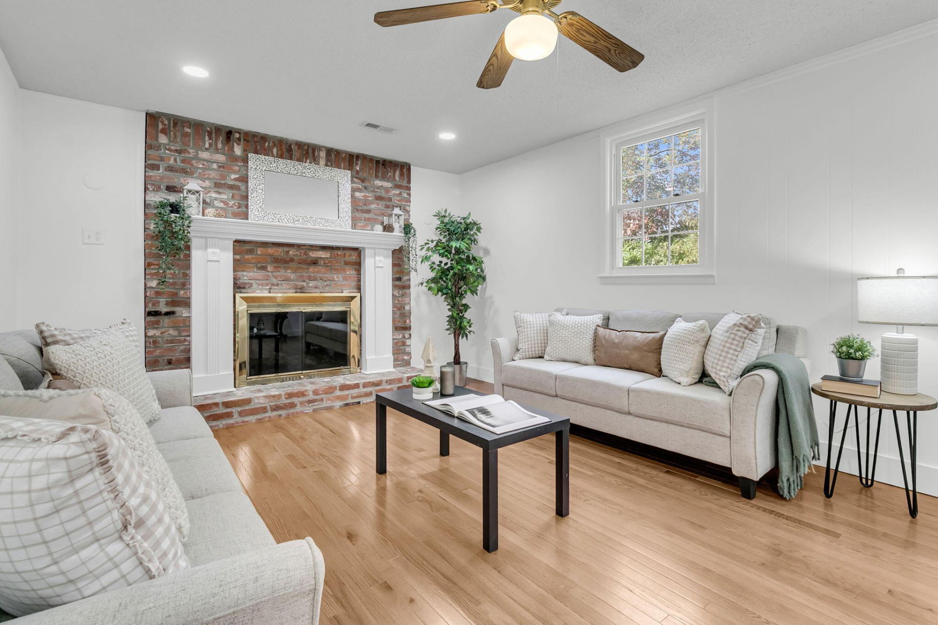 404 Forest Circle Photo 17