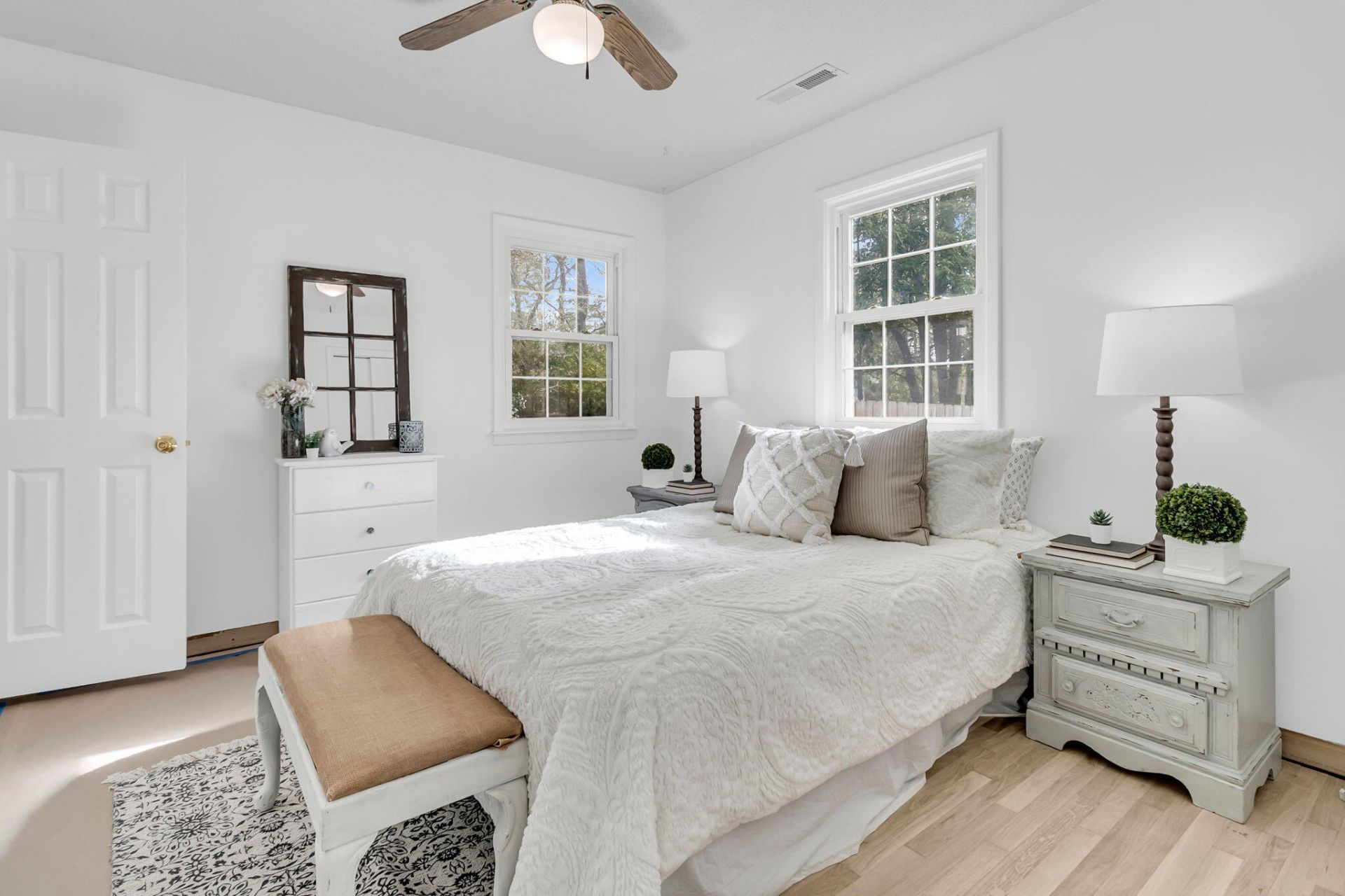 404 Forest Circle Photo 23