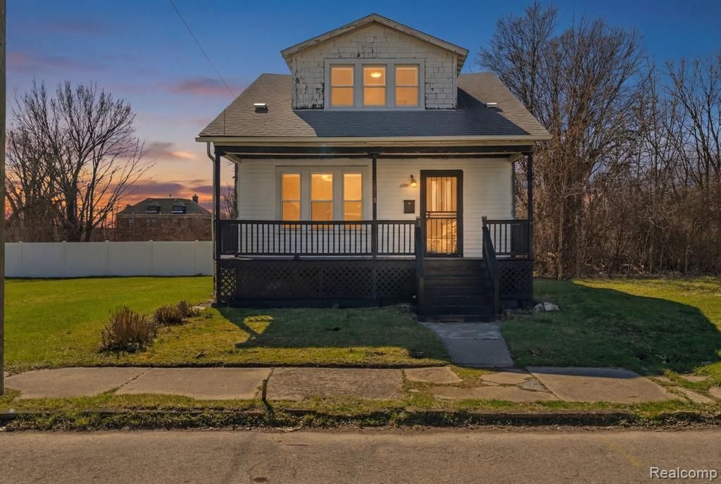 5573 Montclair Street, Detroit, MI 48213 Main Photo