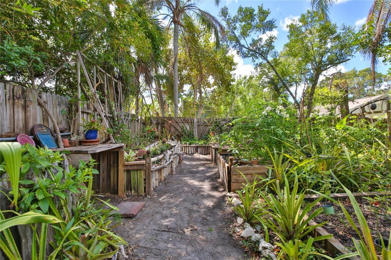 708 42nd Street, Sarasota, FL 34234 Photo