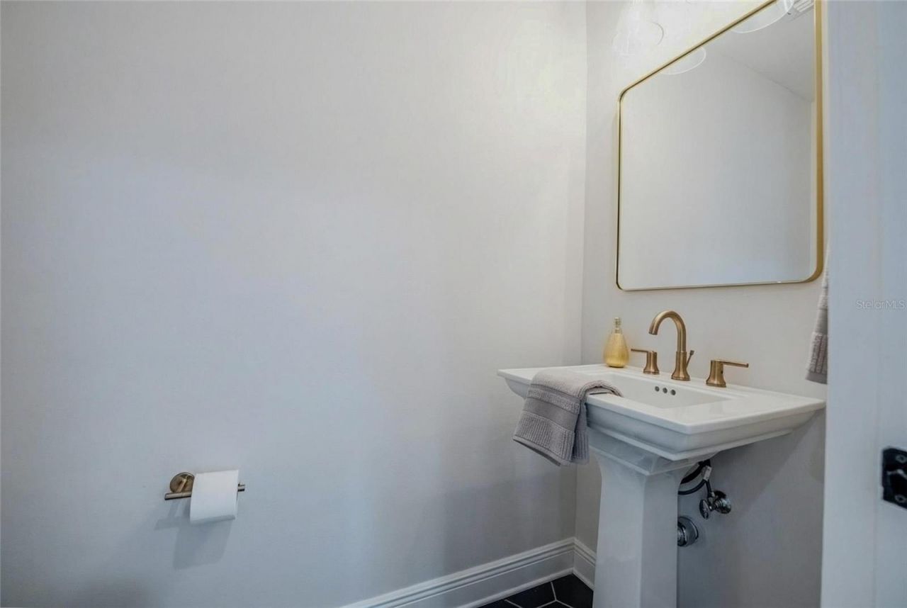 129 SE Watula Avenue , Ocala, FL 34471 Photo