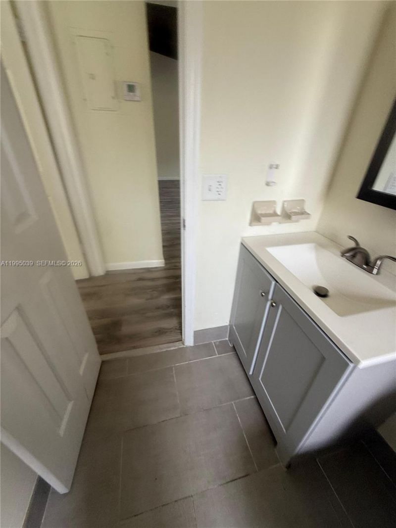 472 Glenwood Dr , Unit 472, West Palm Beach, FL 33415 Photo