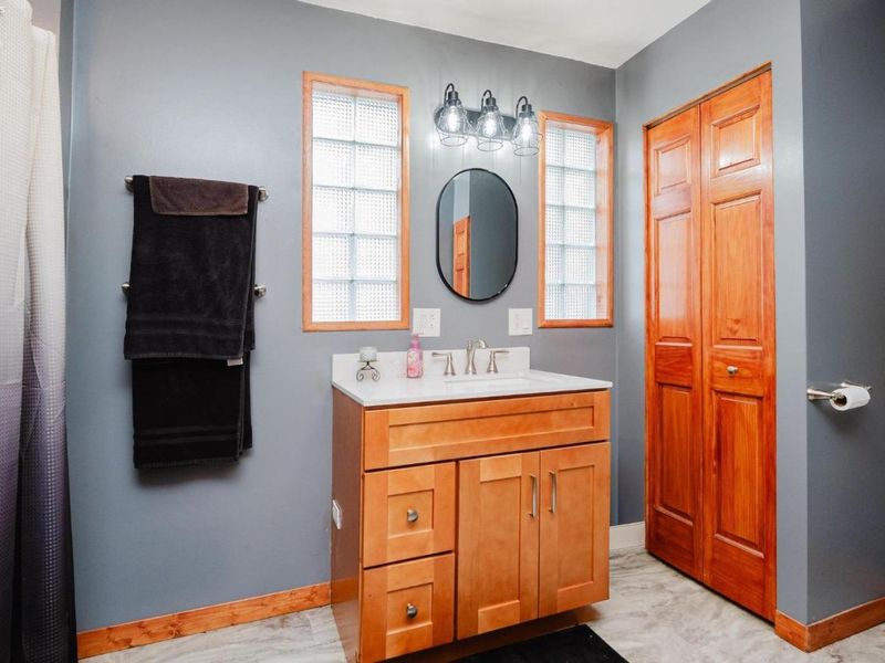 332 Krotzer, Luckey, OH 43443 Photo 10